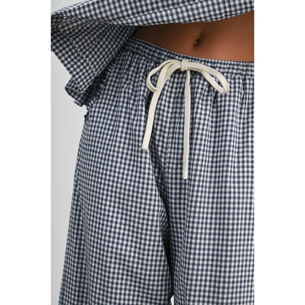 Blackberry Ruffle Hem Pants