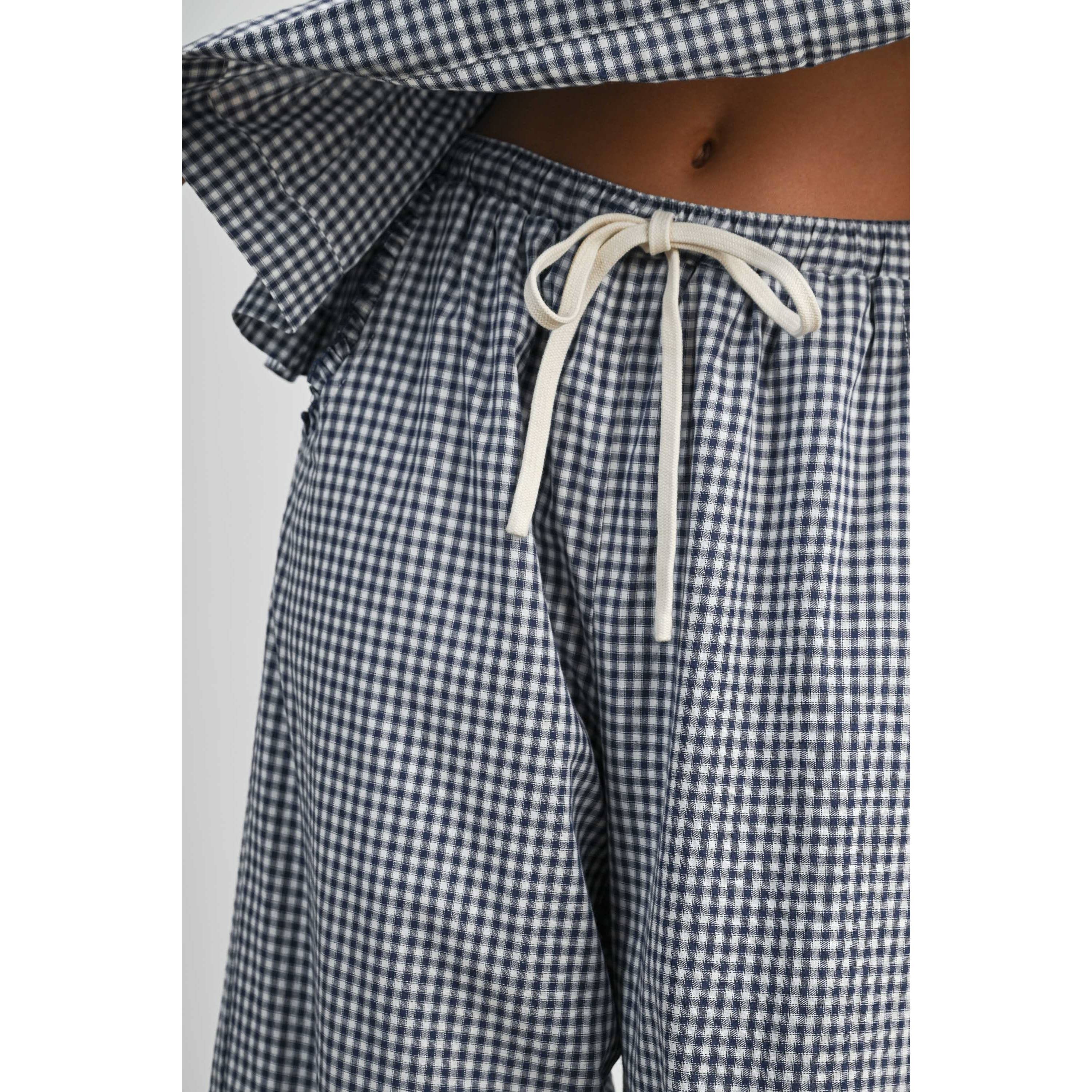 Blackberry Ruffle Hem Pants